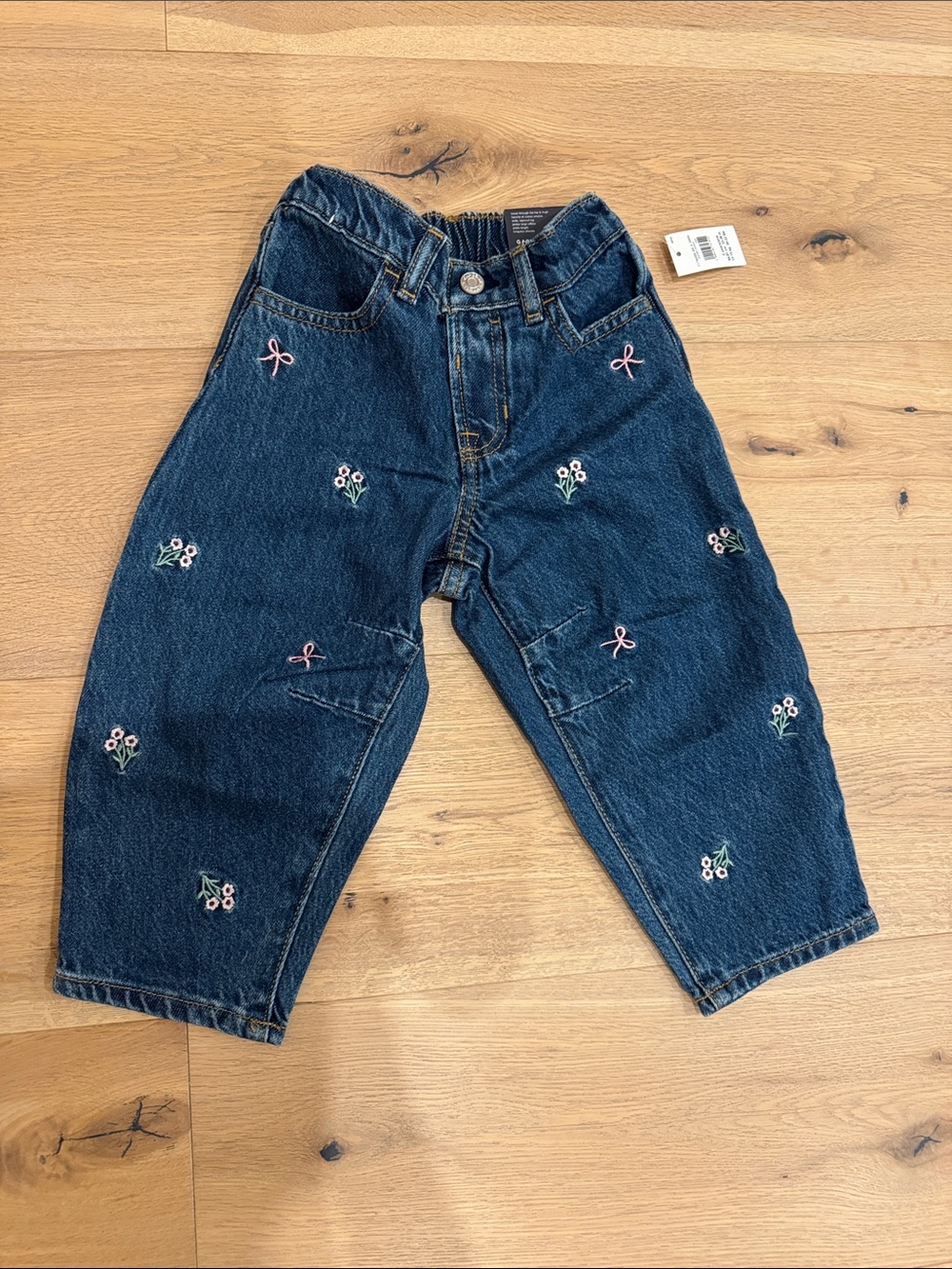 GAP Horseshoe Balloon Blue Denim Jeans with Pink & Green Floral Embroidery